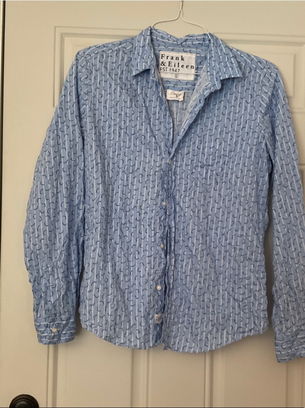Frank & Eileen Light Blue Patterned Casual Button-Down Shirt